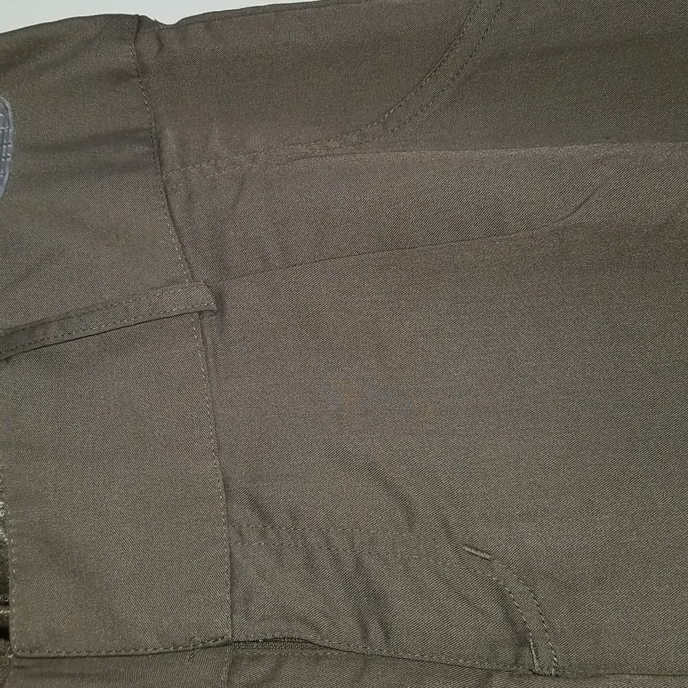 Studio Y capris - Picture 2 of 5